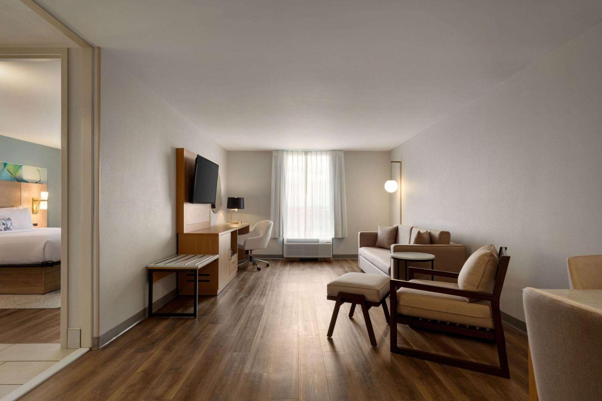 Готель Wyndham Garden Atlanta Airport College Park Екстер'єр фото